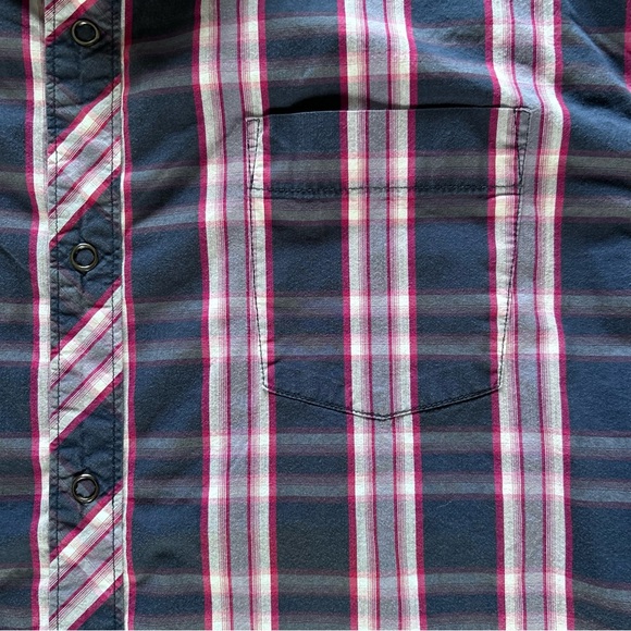 Travis Mathew Shirt Mens XL Plaid Short Sleeve Golf Casual Performance - Picture 3 of 10